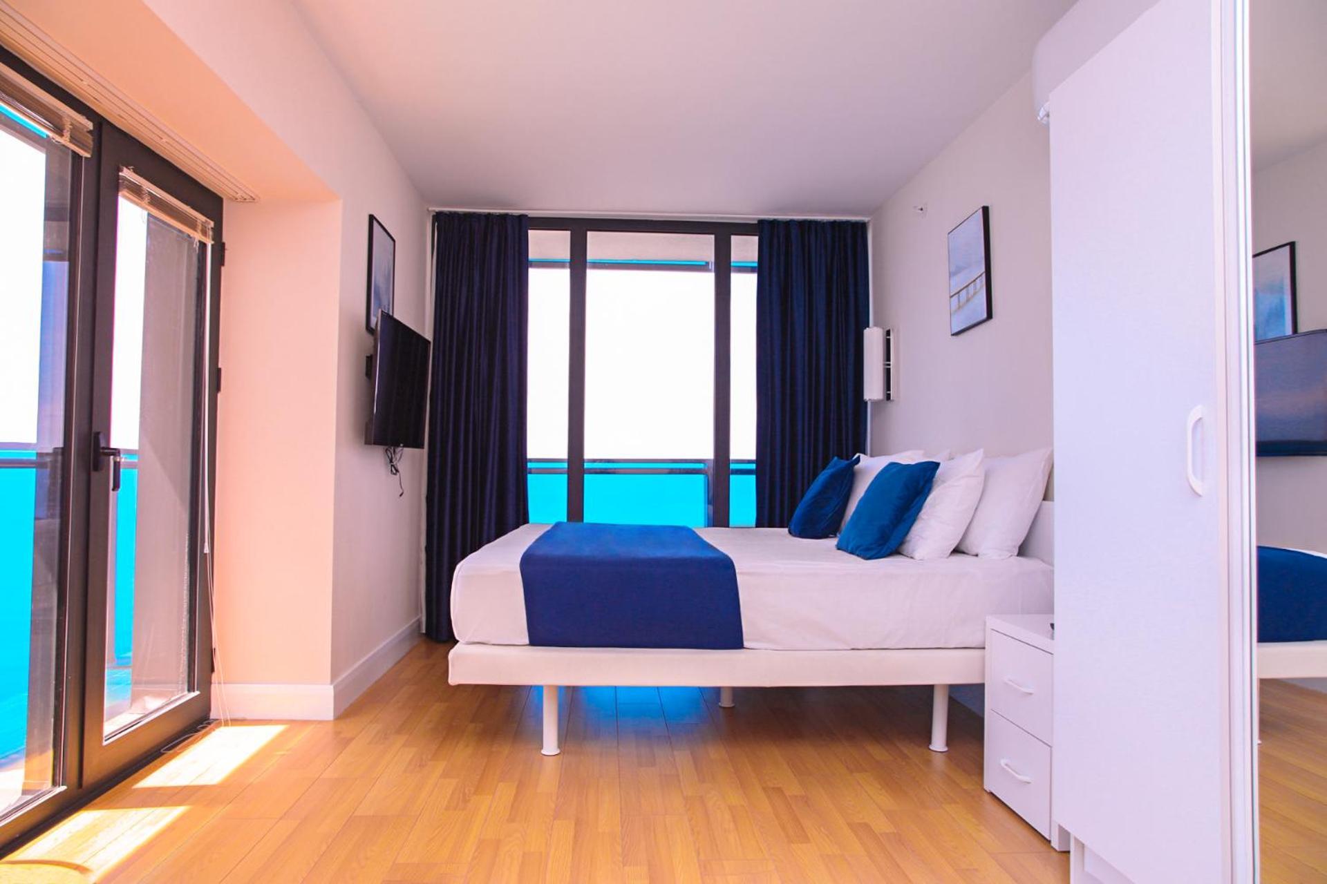 Luxury Beach Front Hotel Batumi Exterior foto